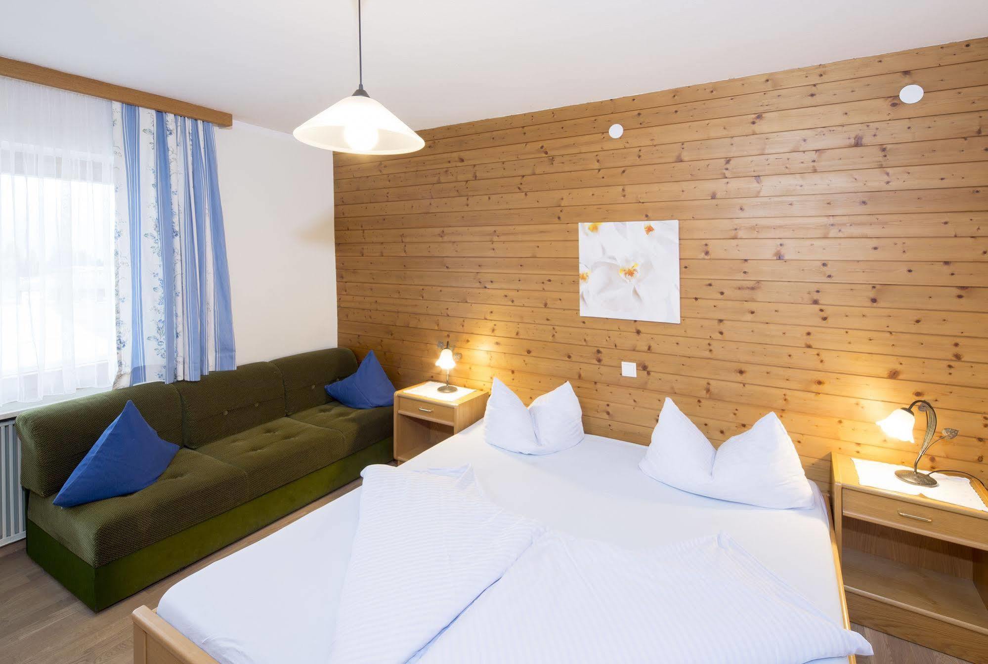 Angerer Alpine Und Familienappartements Tirol Aparthotel 2*