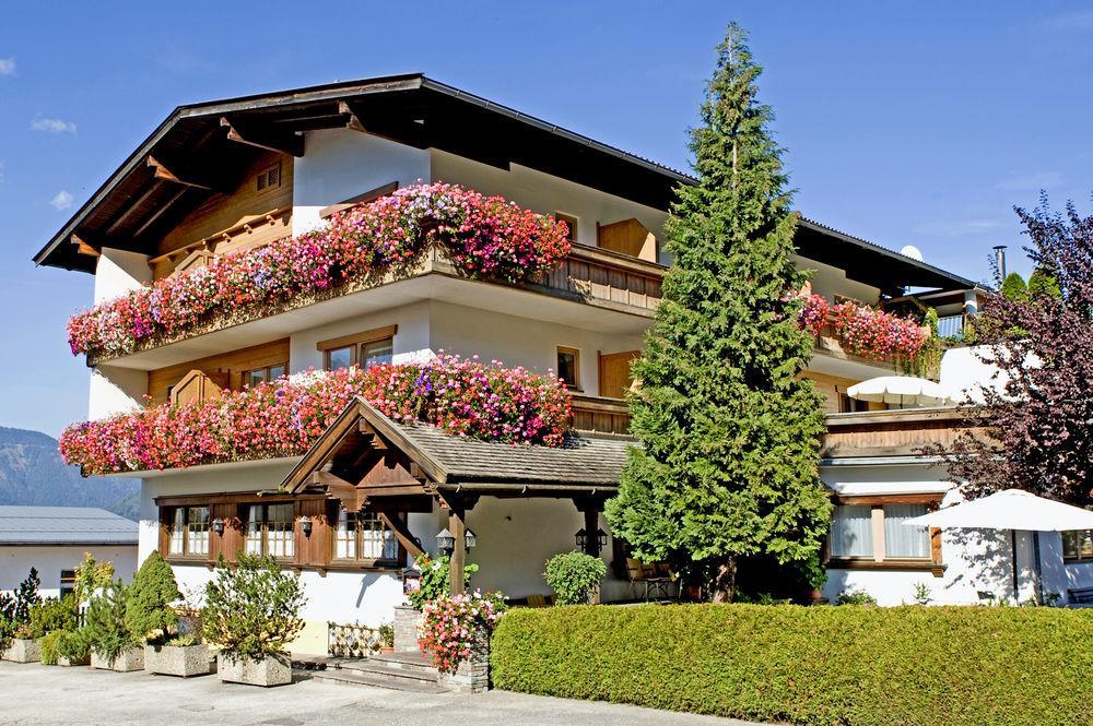 Angerer Alpine Suiten Und Familienappartements Tirol